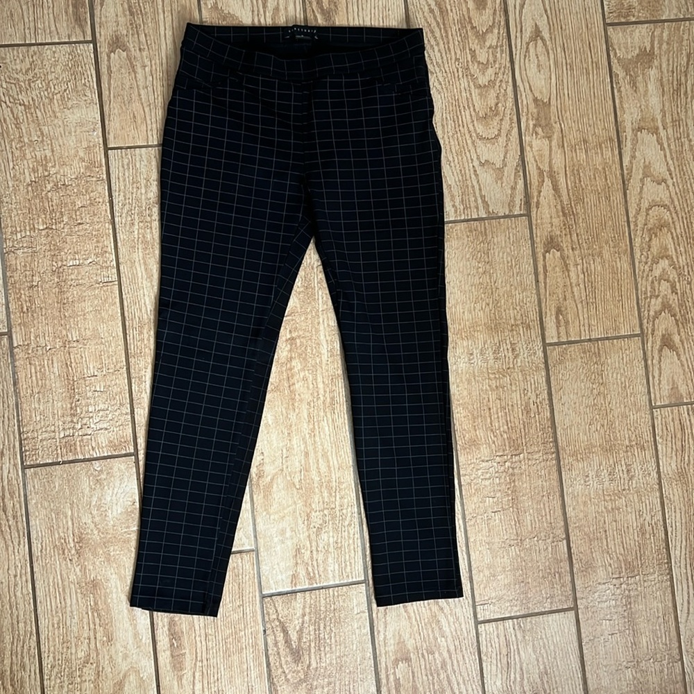 Black and white striped Sanctuary leggings